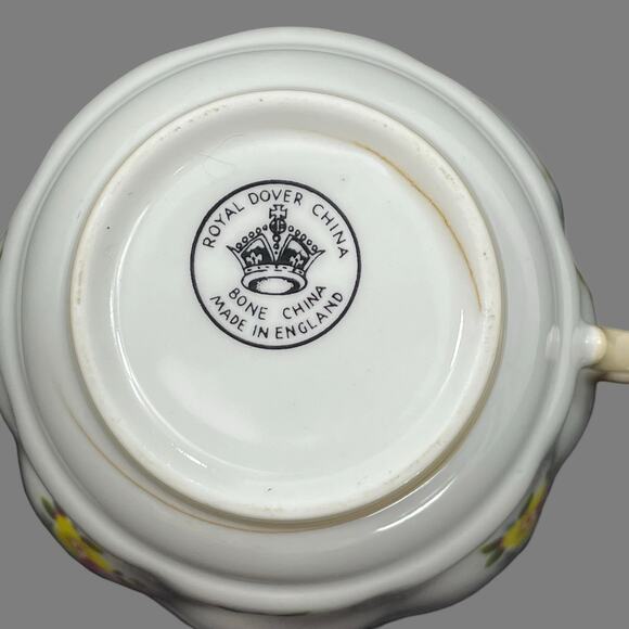 Royal Dover Tea Cup Bone China Mother Floral Gold Trim Made in England - Picture 6 of 6